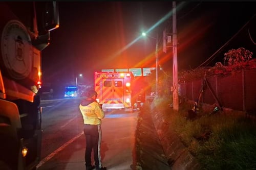 Motociclista falleció en trágico accidente en la av. Simón Bolívar, Quito
