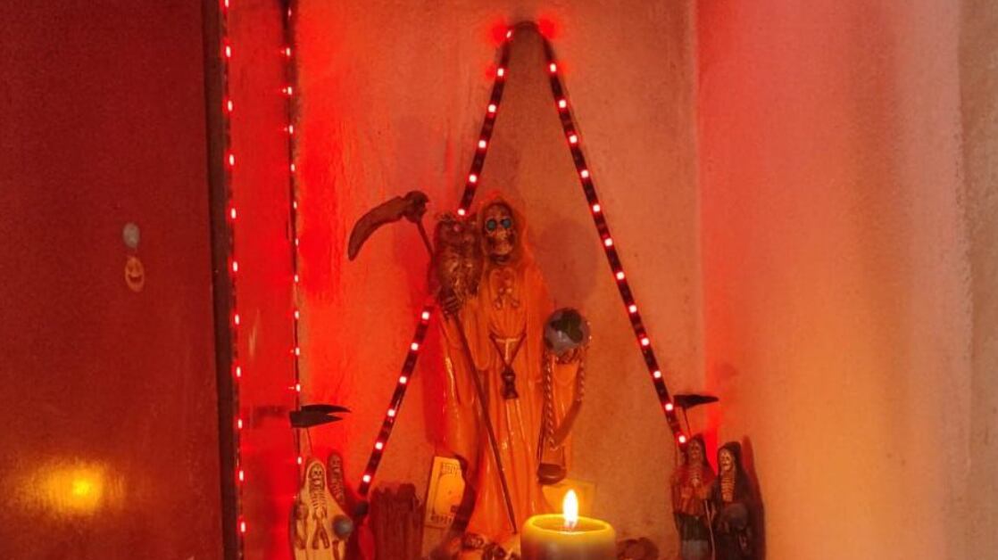 Otro altar de la Santa Muerte fue encontrado en operativo militar en Los Ríos.