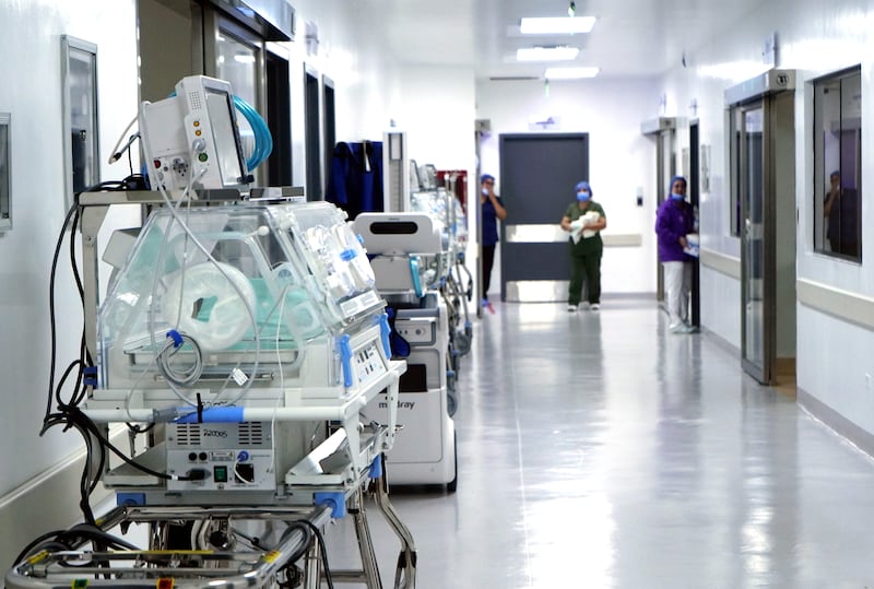 Área de UCI del hospital Universitario dónde este fin de semana se conoció la muerte de neonatos