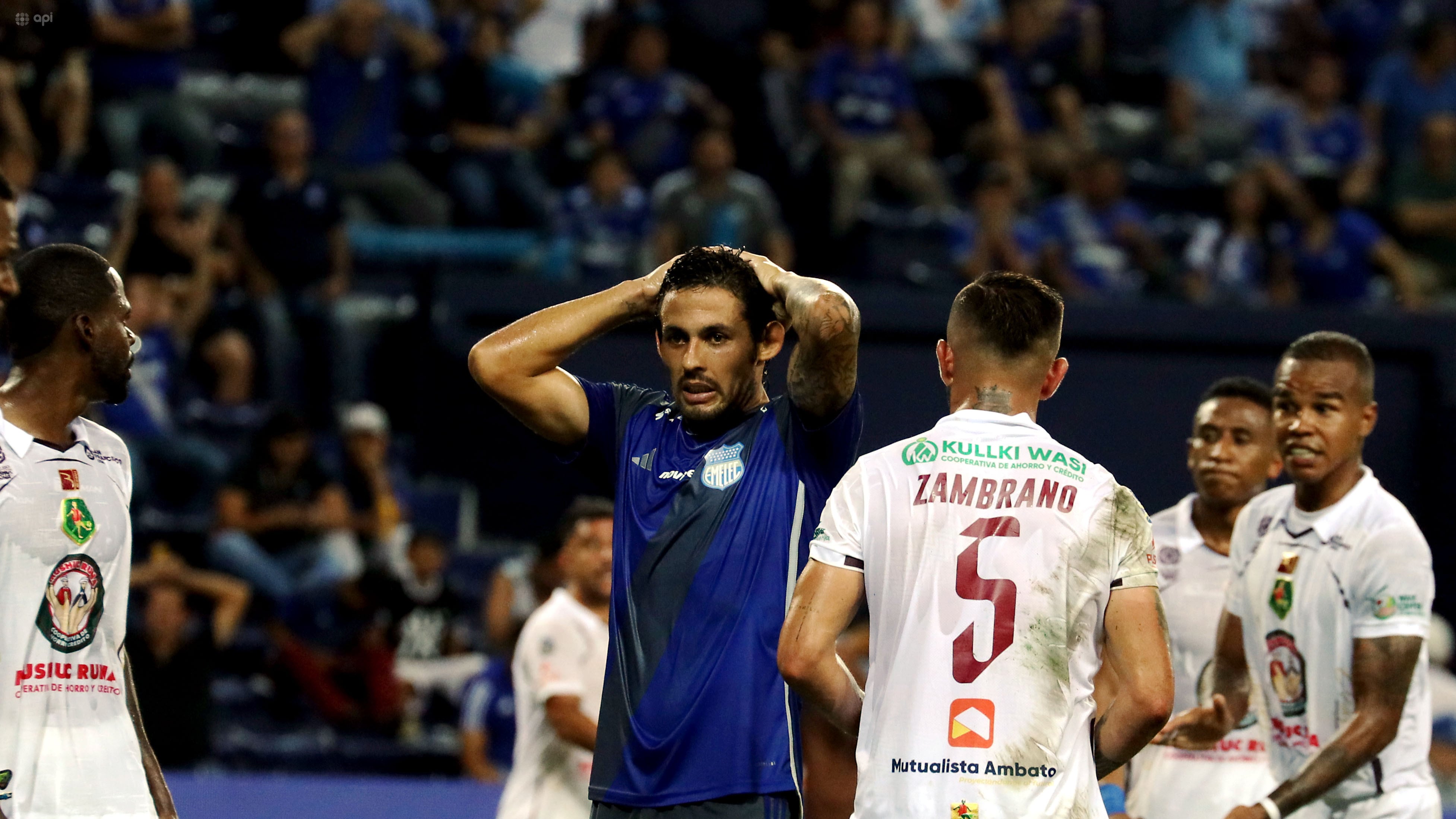 Emelec vs Mushuc Runa en el Capwell por Liga Pro