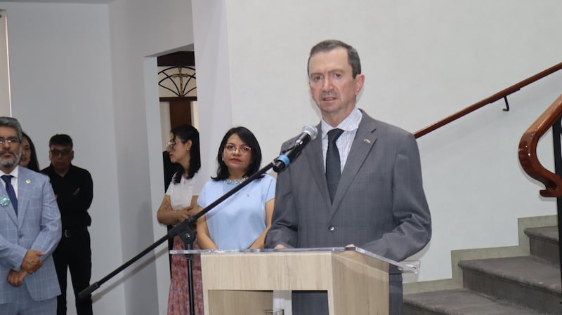 Santiago Acosta, rector de UTPL