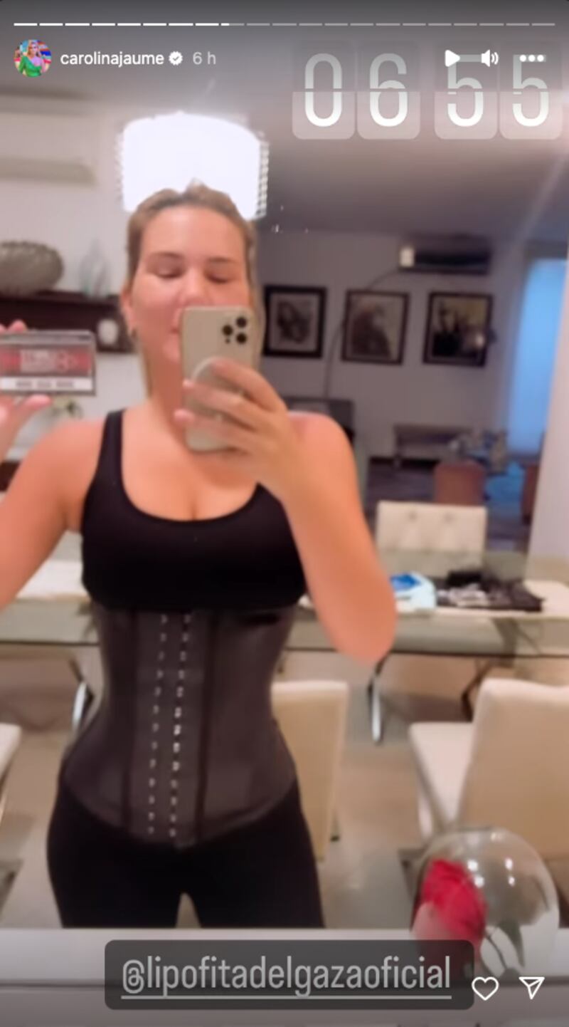Carolina Jaume con faja