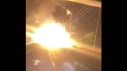 Coche bomba en los exteriores de la Penitenciaría.