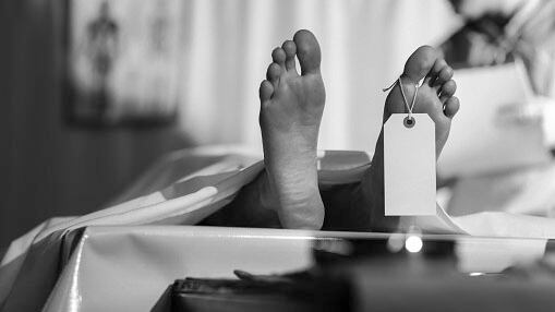 Quito: el cuerpo de un ciudadano fue hallado en plena vía pública en Los Chillos.