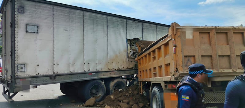 Accidente en la autopista Cuenca–Azogues, sector Challuabamba