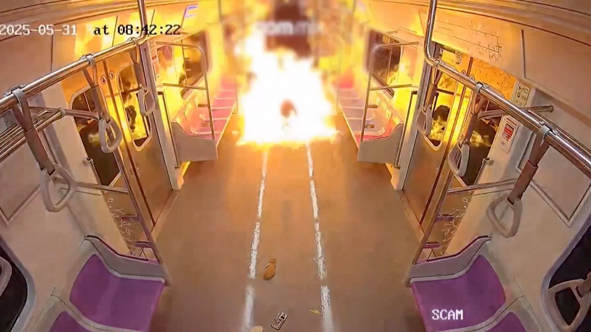 VIDEO: Hombre incendia vagón del metro en Seúl tras perder juicio de divorcio - Fuente: Video en X