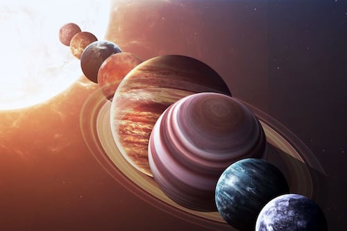 Las fechas clave para ver la alineaciones de planetas con la Luna en febrero de 2025