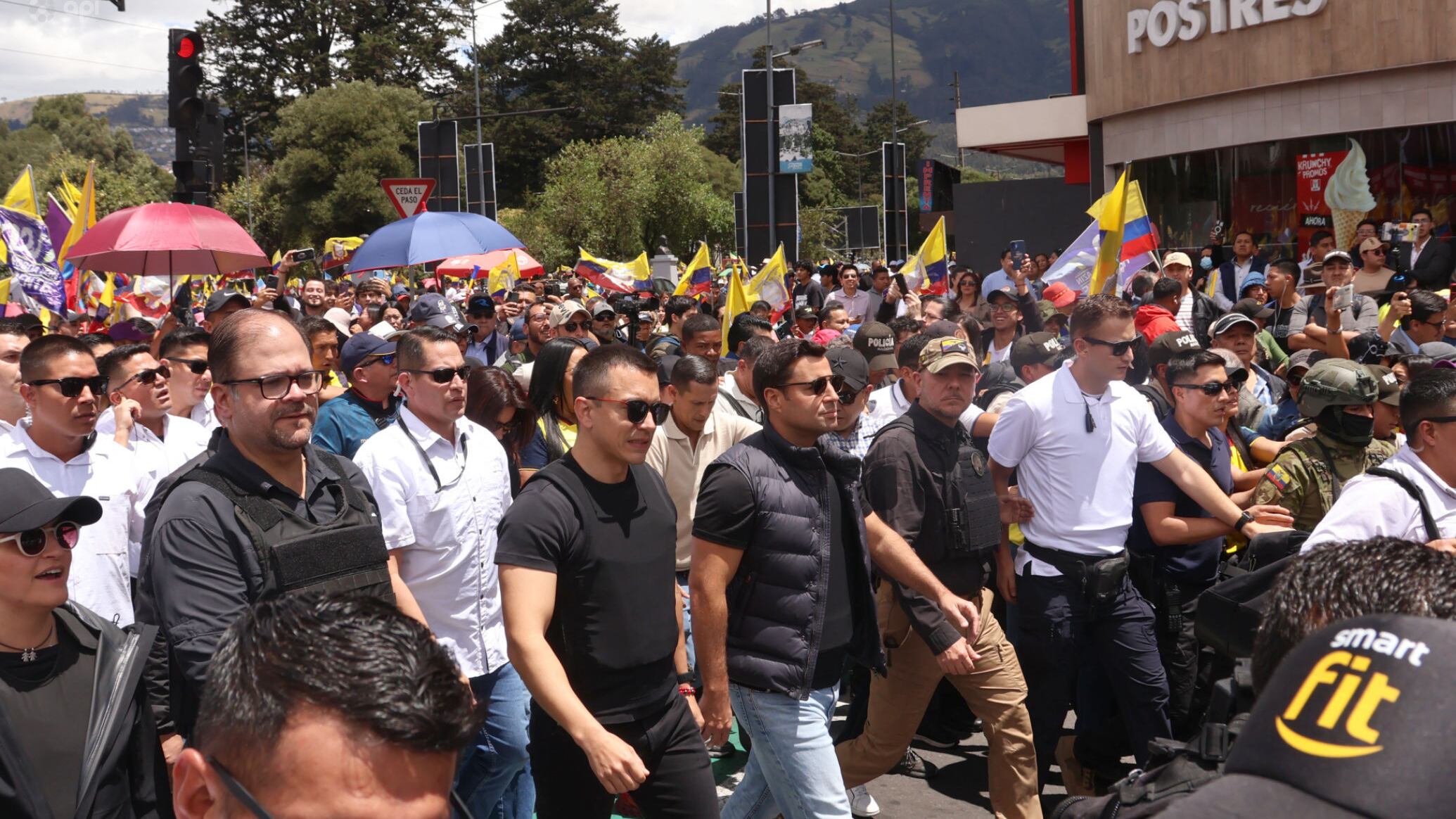 12 de agosto del 2025 Fuerte resguardo militar y policial en la marcha anunciada por el presidente Daniel Noboa