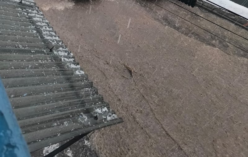 Lluvia y granizo en Quito