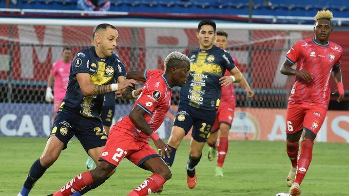 El Nacional vs Sportivo Trinidense de Paraguay