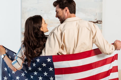 ¿Busca casarse con un ciudadano estadounidense? Estos son los nuevos requisitos