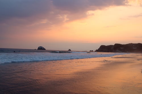 ¿Quiénes tienen feriado el 14 de abril de 2025?