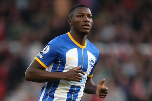 ¡Pelea para el Chelsea! Bayer Múnich y Liverpool pagarían millonarias ofertas por Moisés Caicedo