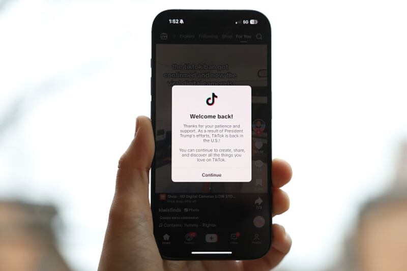 TikTok podría caer en manos de Elon Musk.