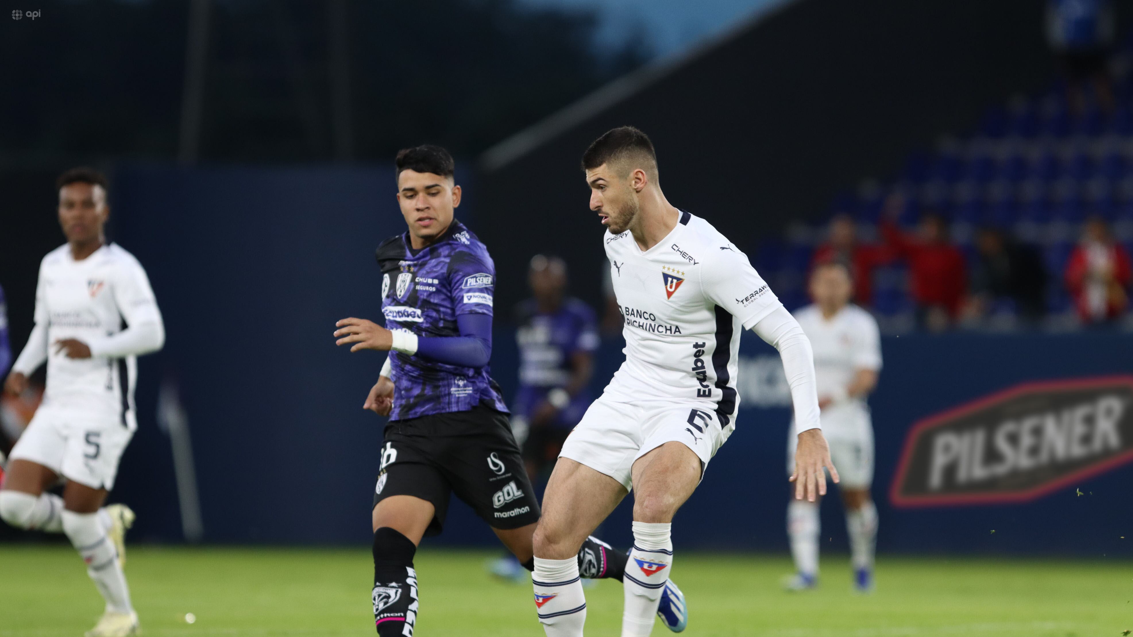 Sangolqui, sábado 18 de mayo del 2024
Cotejo entre Independiente del Valle vs Liga Deportiva Universitaria, por la fecha 13 de la primera etapa, de la Serie A, del campeonato de fútbol de Ecuador, LigaPro Ecuabet, en el Estadio Banco de Guayaquil.
Fotos:Rolando Enríquez/API