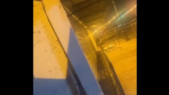 Botaron un cuerpo embalado afuera de la cárcel de Machala