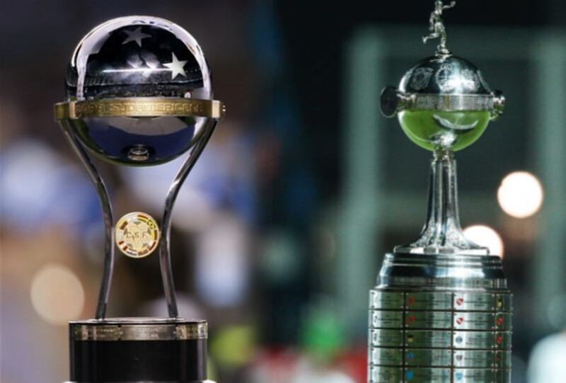 Trofeo de la Copa Sudamericana y Libertadores