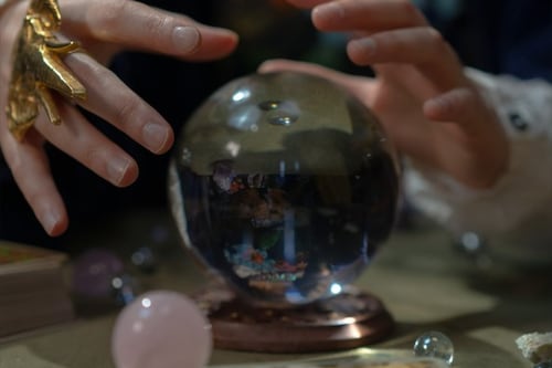 La impactante predicción de Nostradamus para 2025 que se cumplió y que dicen cambiará al mundo