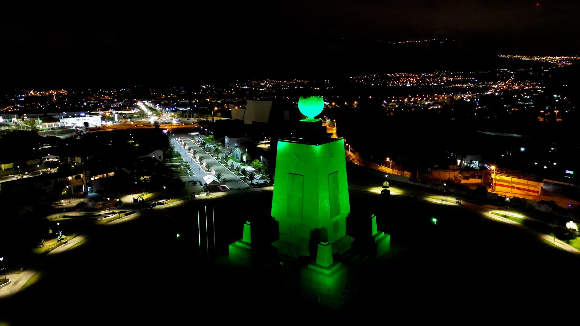 Monumento de la Mitad del Mundo se iluminará de verde en la Semana Mundial del Glaucoma