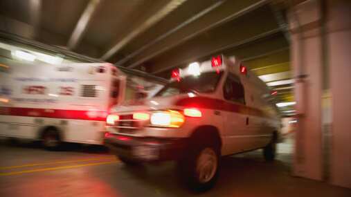 Joven falleció luego de que le cayera encima un pedazo de pared de un edificio, en el norte de Quito.