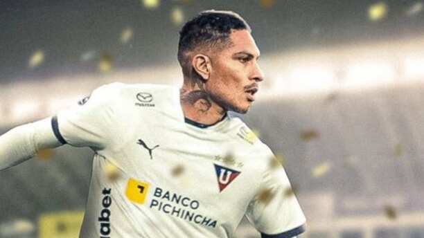 Paolo Guerrero con Liga de Quito