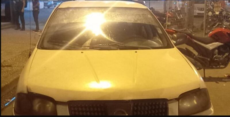 Taxi informal robado en Guayaquil