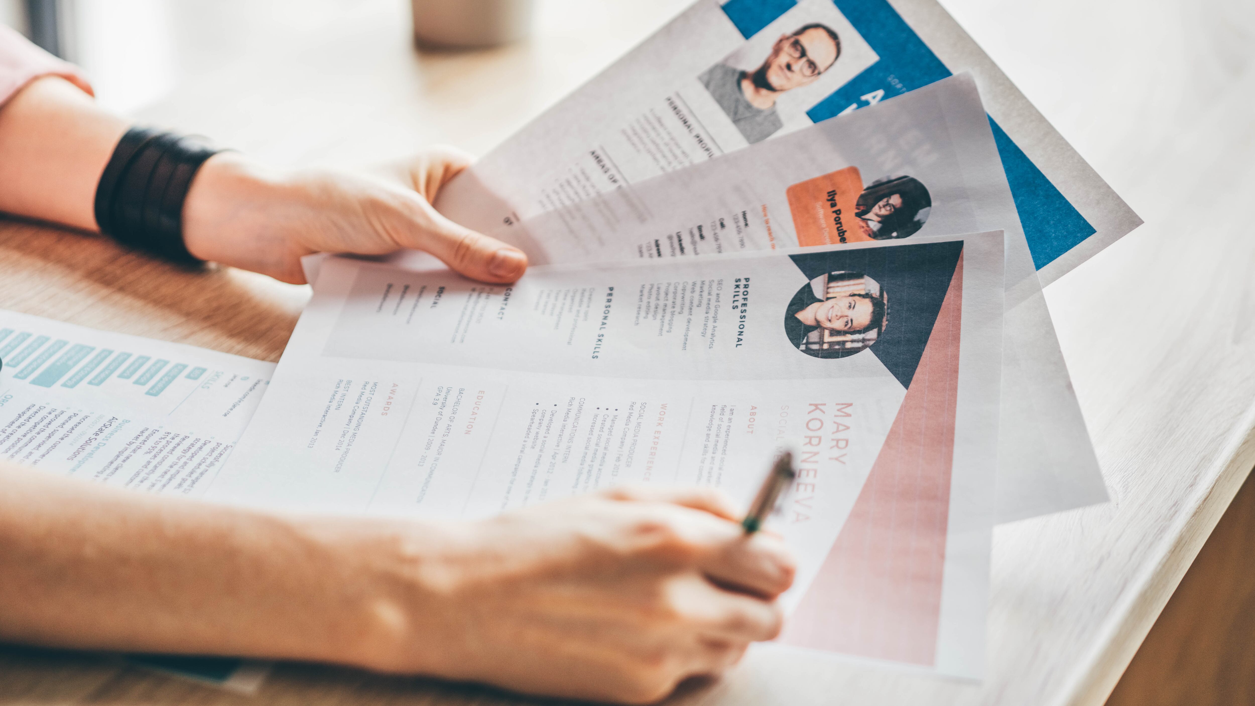 ¿Cómo hacer una hoja de vida profesional en Ecuador si no cuentas con experiencia laboral