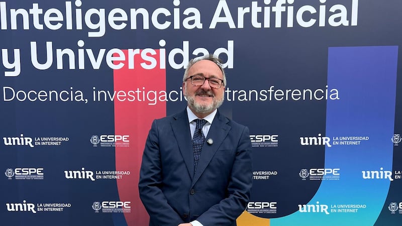 Manuel Herrera, director académico de Relaciones Internacionales de UNIR y director del seminario