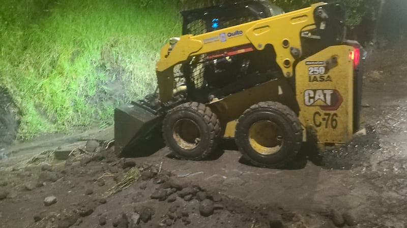 Tormenta y fuertes lluvias pasa factura a varios sectores de Quito.