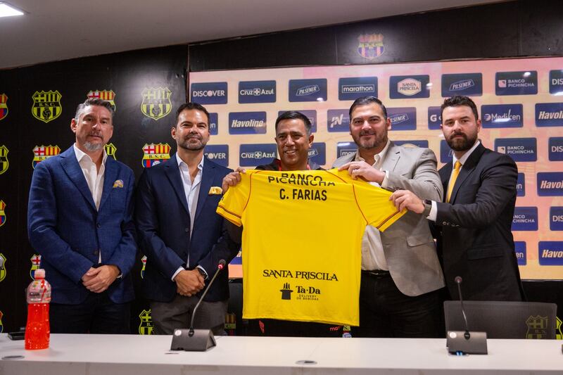 César Farías está obligado a cumplir el sueño de su nieto con Barcelona SC