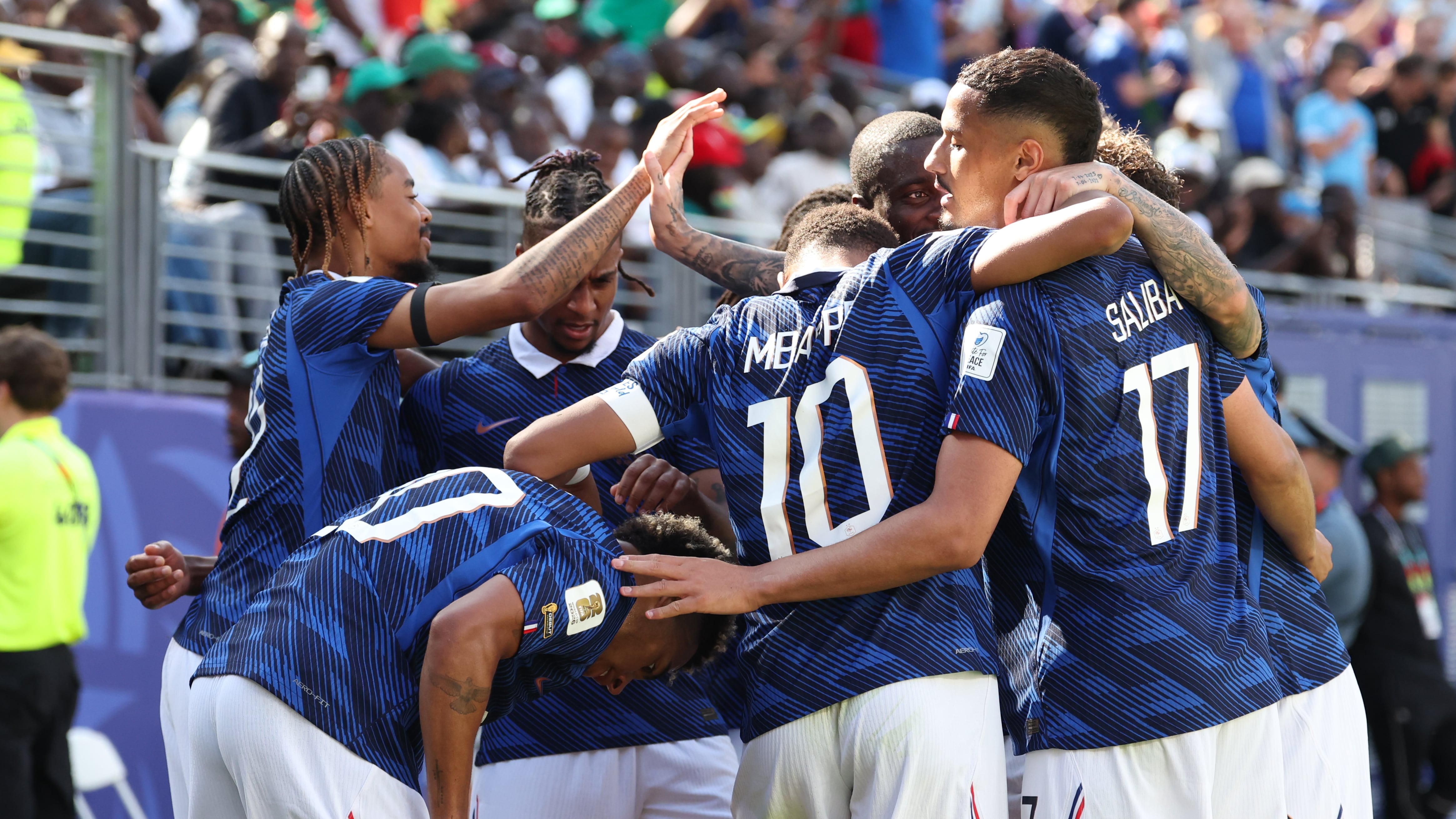 GR2261. NUEVA JERSEY (ESTADOS UNIDOS), 16/06/2026.- Jugadores de Francia celebran un gol este martes, en un partido del grupo I del Mundial de la FIFA 2026 entre Francia y Senegal en el estadio MetLife de Nueva Jersey (Estados Unidos). EFE/ Sebastiao Moreira