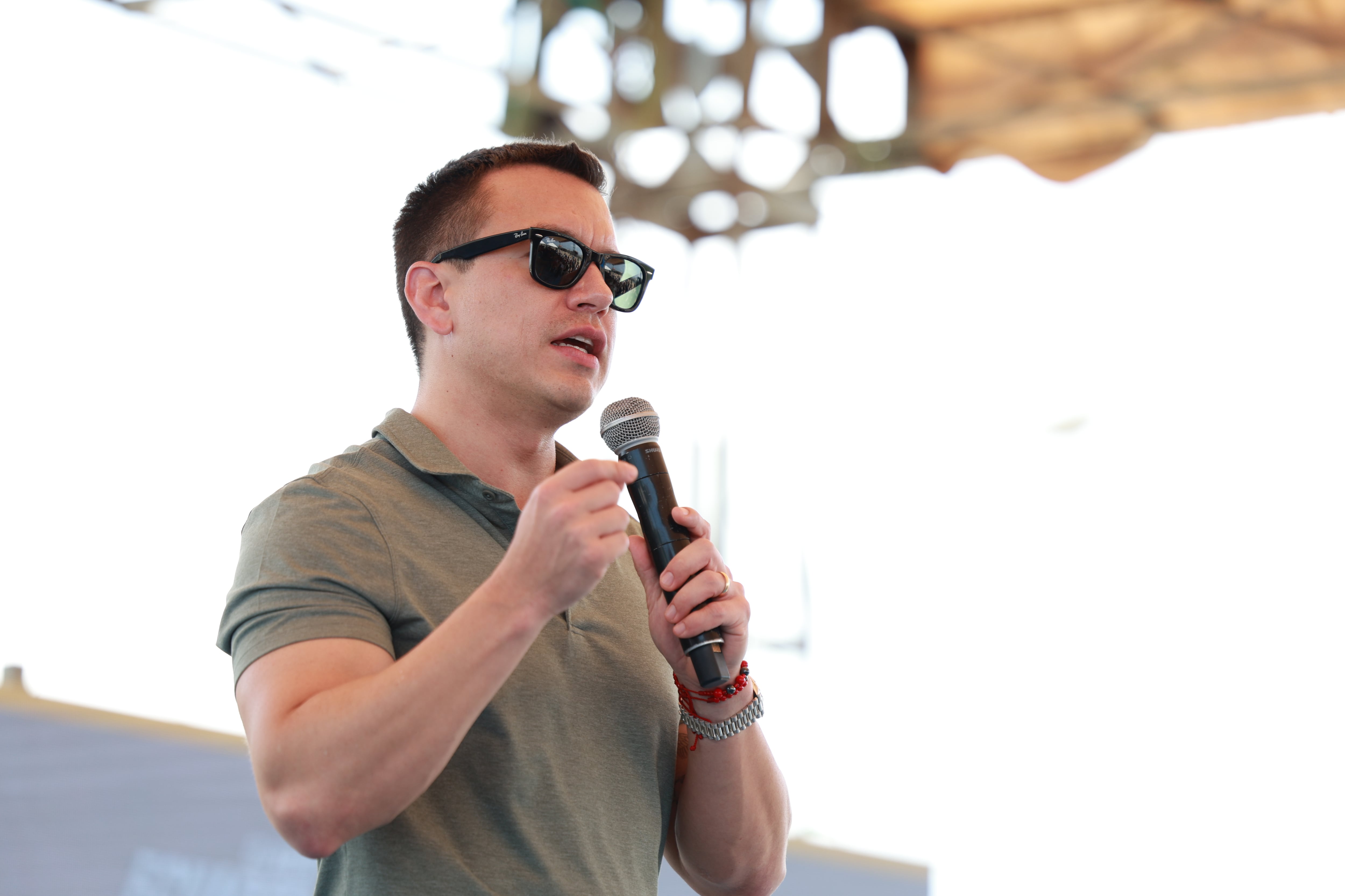 Ecuador inicia 2026 con menor riesgo país y reservas internacionales récord