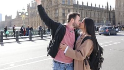 Michela Pincay disfruta de Inglaterra con su novio