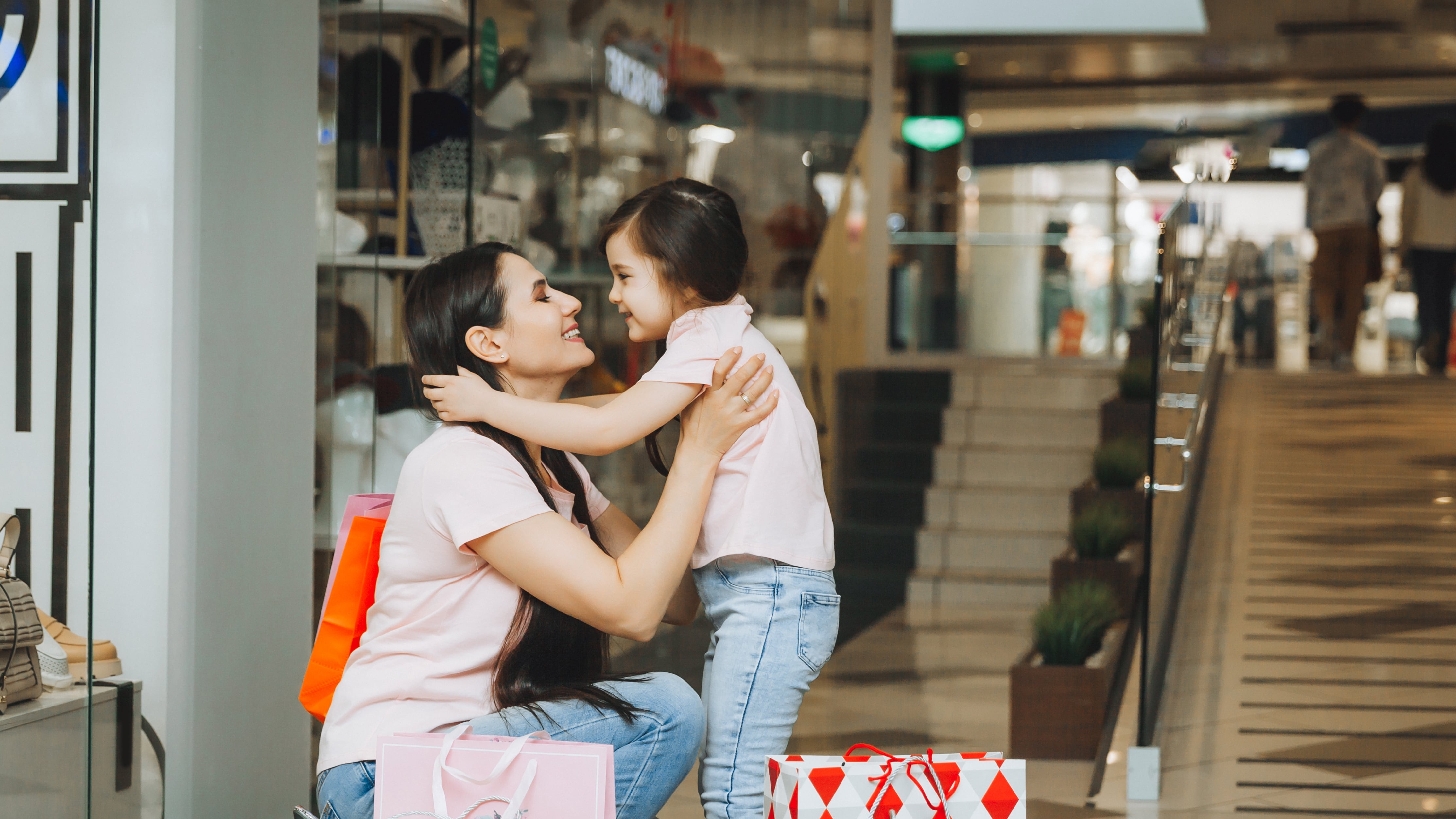 Scala Shopping te brinda la oportunidad única de ganar un viaje a la final de la Copa América o un auto Peugeot modelo 2008.