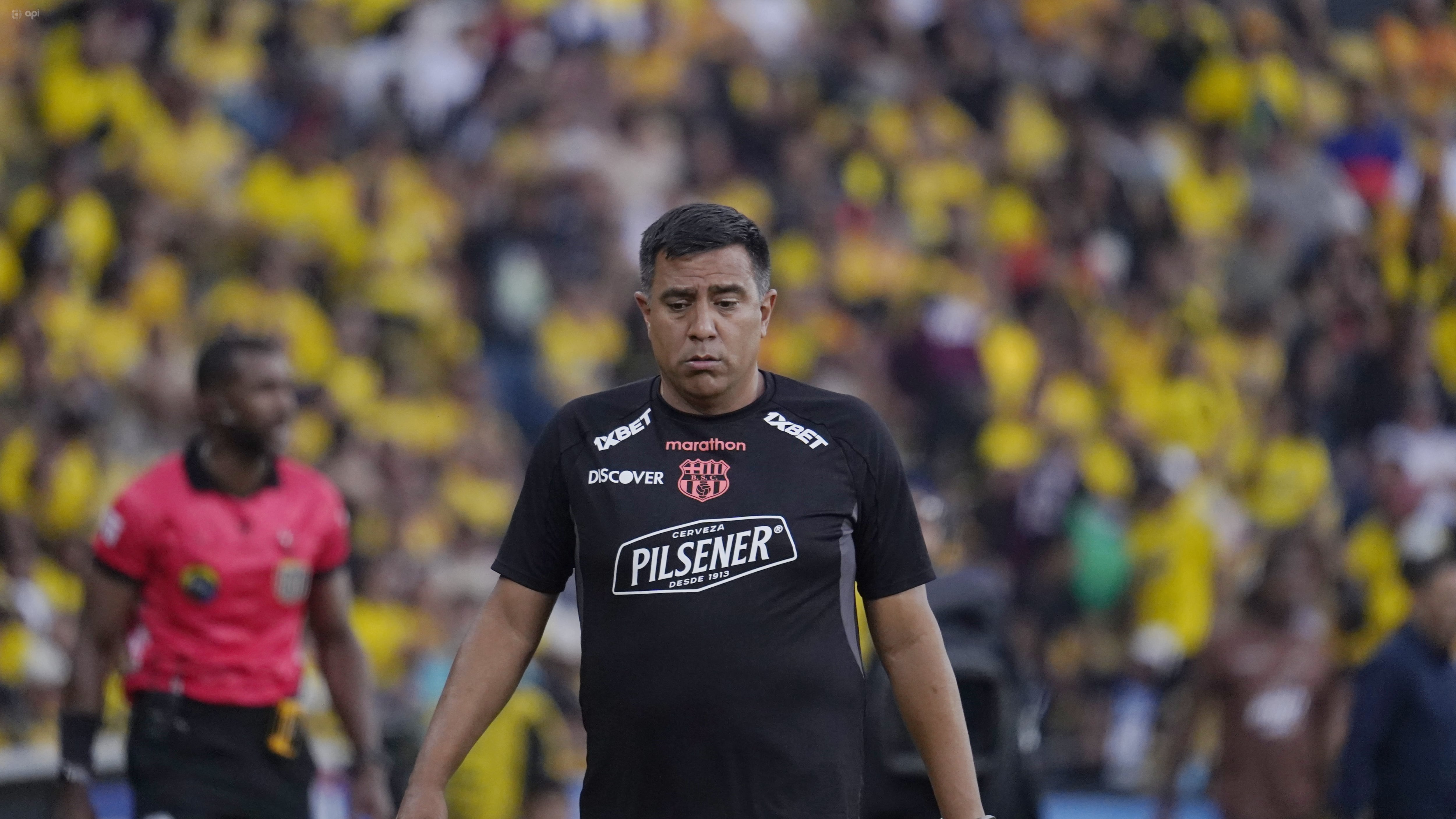 César Farías en el Barcelona SC vs. Emelec