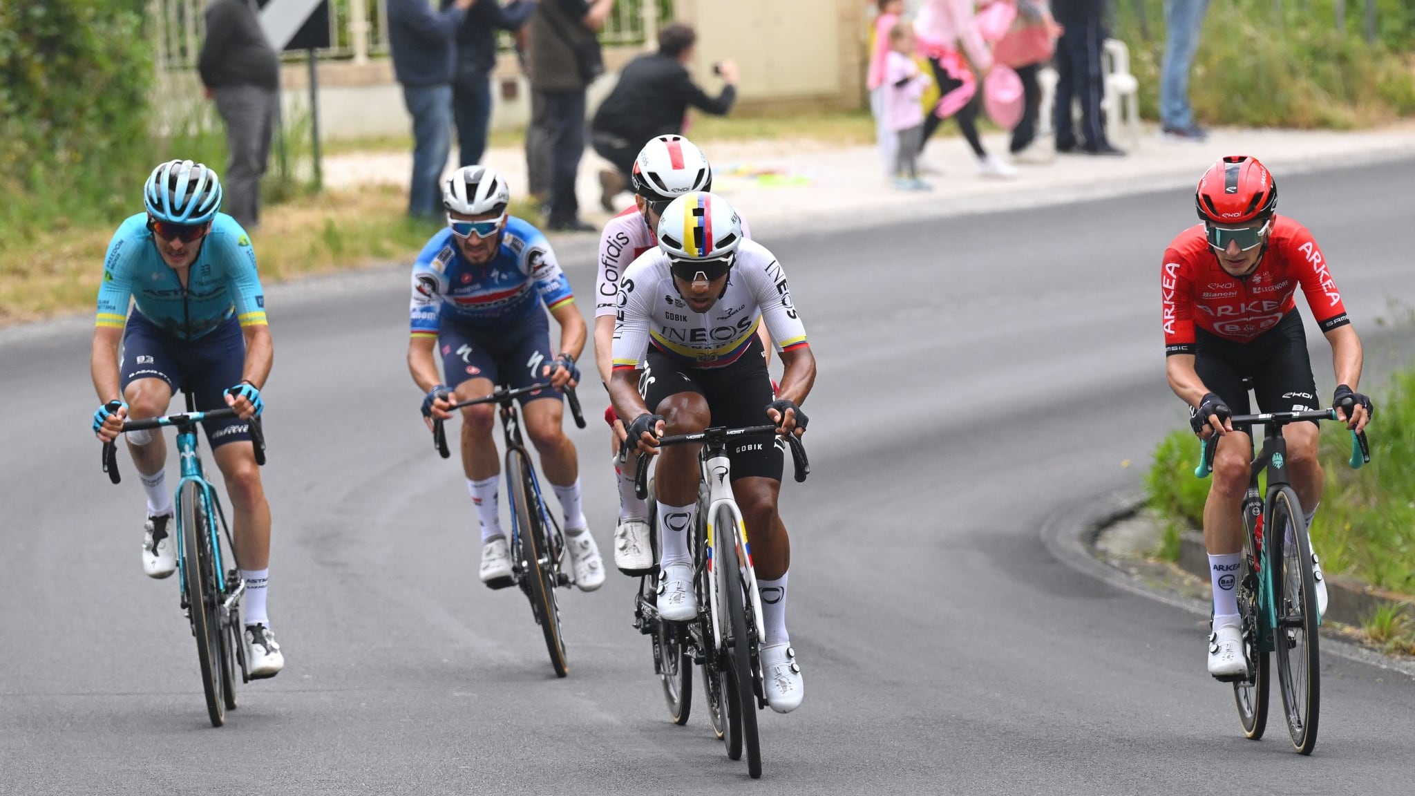Jhonatan Narváez brilla en el Giro de Italia