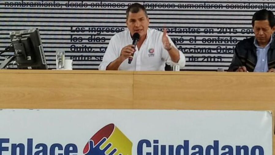 Rafael Correa, Presidente de Ecuador en el Enlace Ciudadano/Twitter