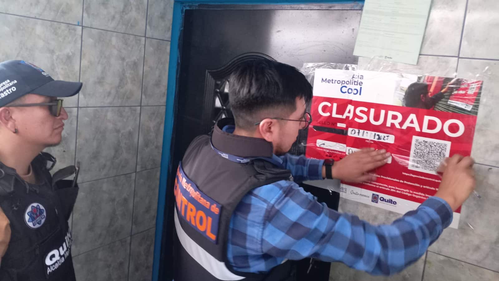 Casa en Calderón escondía matadero clandestino y presunta planta de procesamiento de oro ilegal