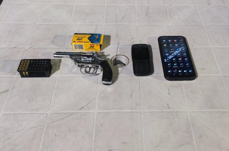 Un estudiante recibió el disparo en aula de colegio público de Quito, pero no resultó herido