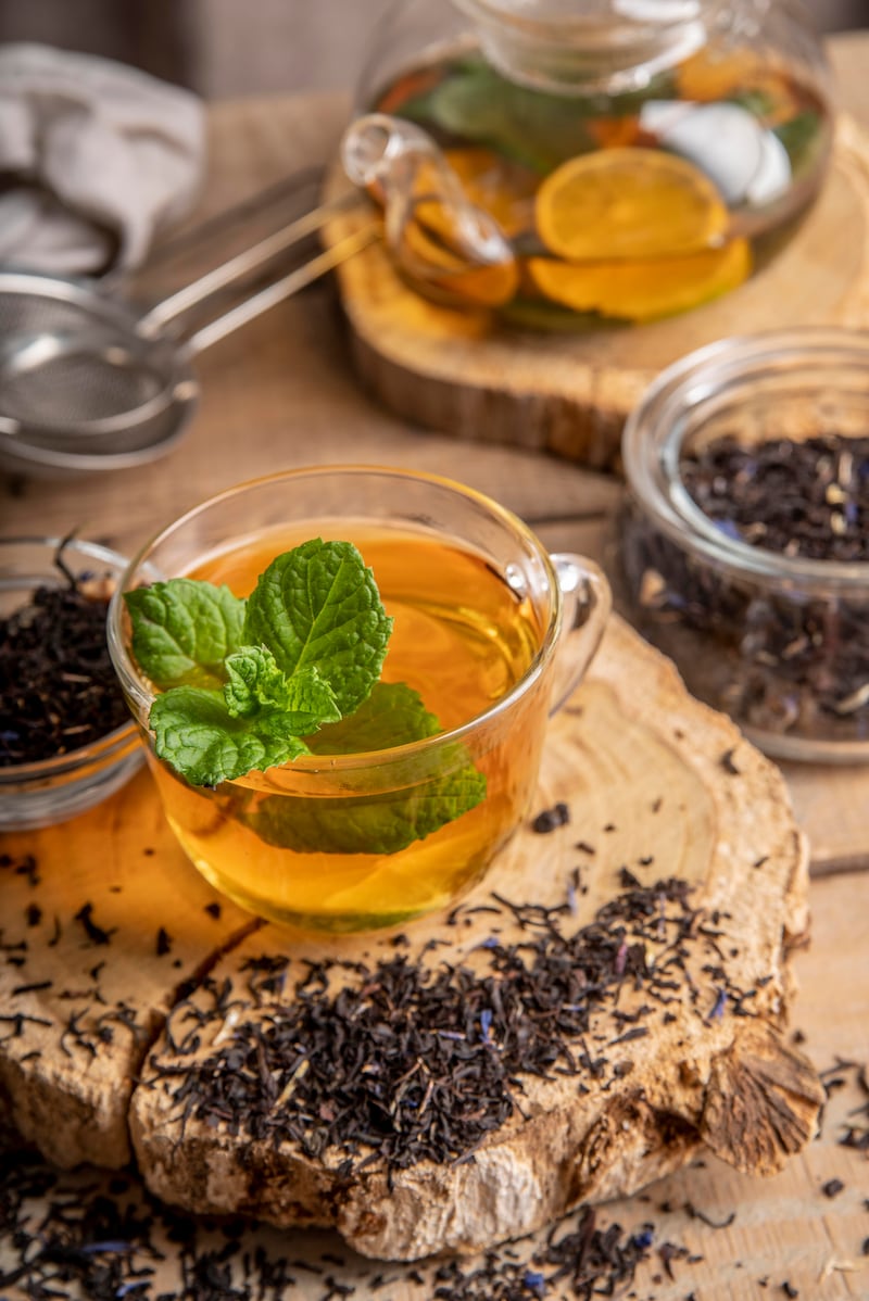 El té y las infusiones herbales han sido valorados por sus beneficios para la salud y su capacidad para ofrecer momentos de relajación y bienestar. Foto: Freepik.