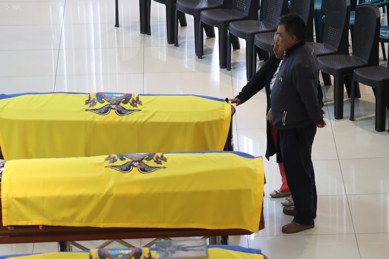 Fotos: el último adiós a los 11 militares asesinados en Alto Punino