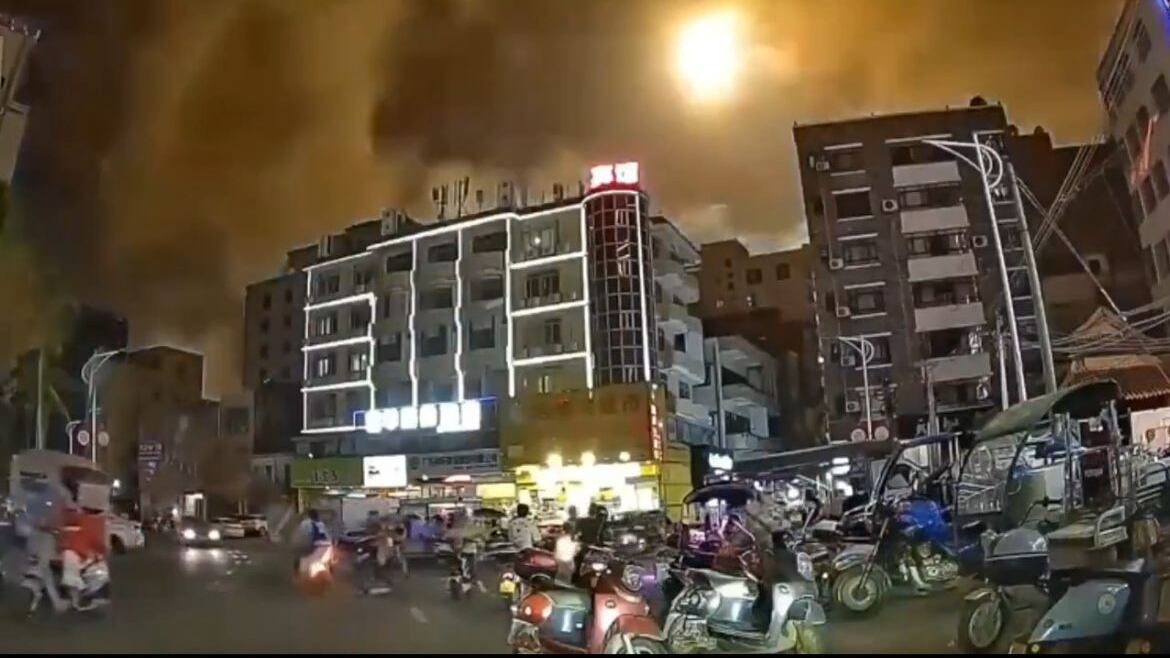 Una enorme bola de fuego iluminó el cielo y nadie sabe qué fue.
¿Meteorito? ¿Basura espacial? ¿Algo más?
