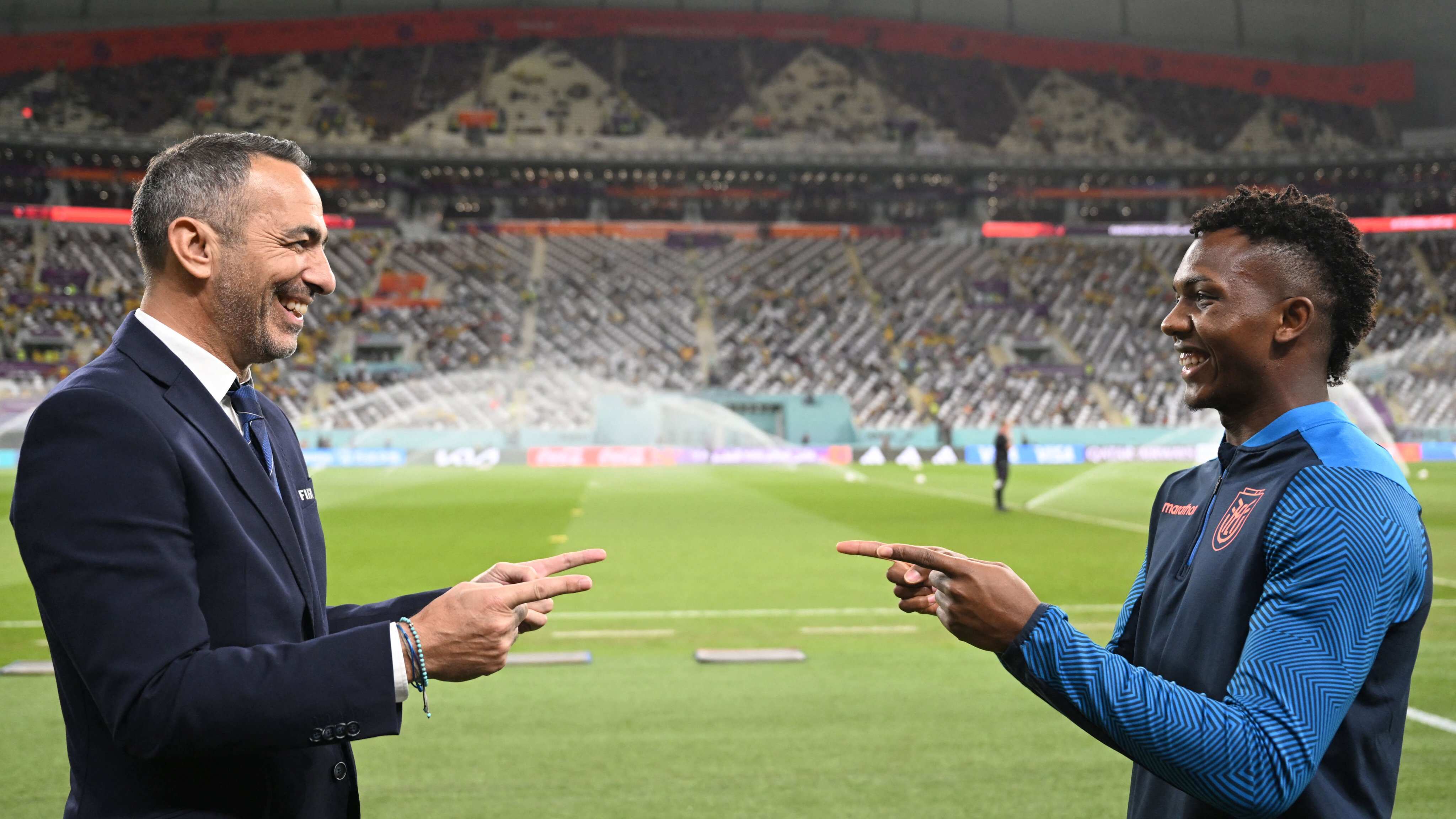 ¿Cuál es Dijorkaeff? Djorkaeff Reasco conoció a Youri Djorkaeff e imitan el meme de Spiderman