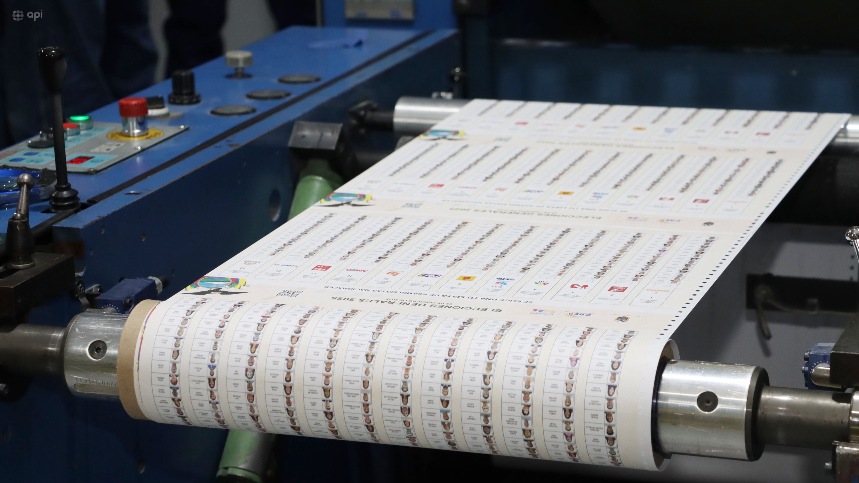 Papeletas electorales para las elecciones del 9 de febrero del 2025