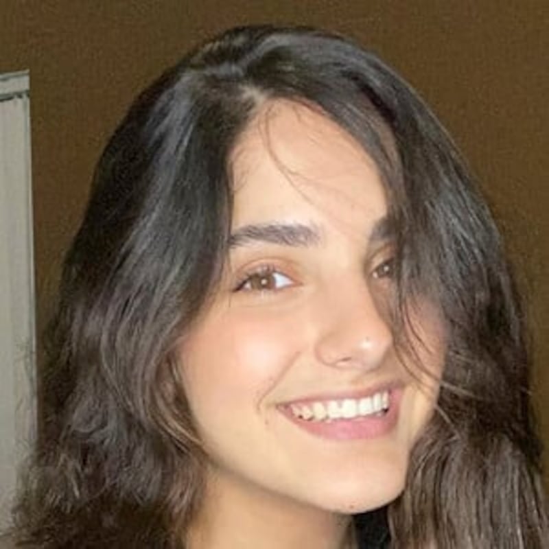 El antes y después de Isabella Ladera, influencer que protagoniza video con Beéle