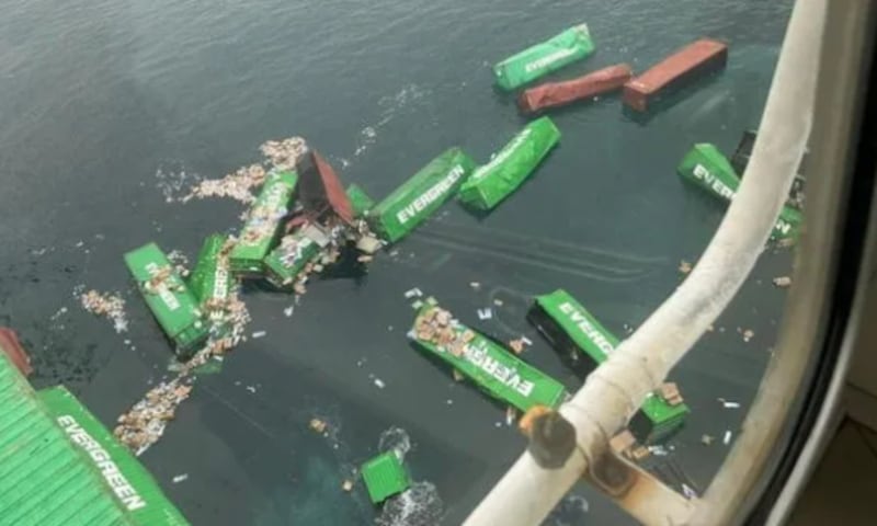 El pasado 1 de agosto, cerca de 50 contenedores del buque taiwanés Ever Lunar cayeron al mar en la bahía del Callao.