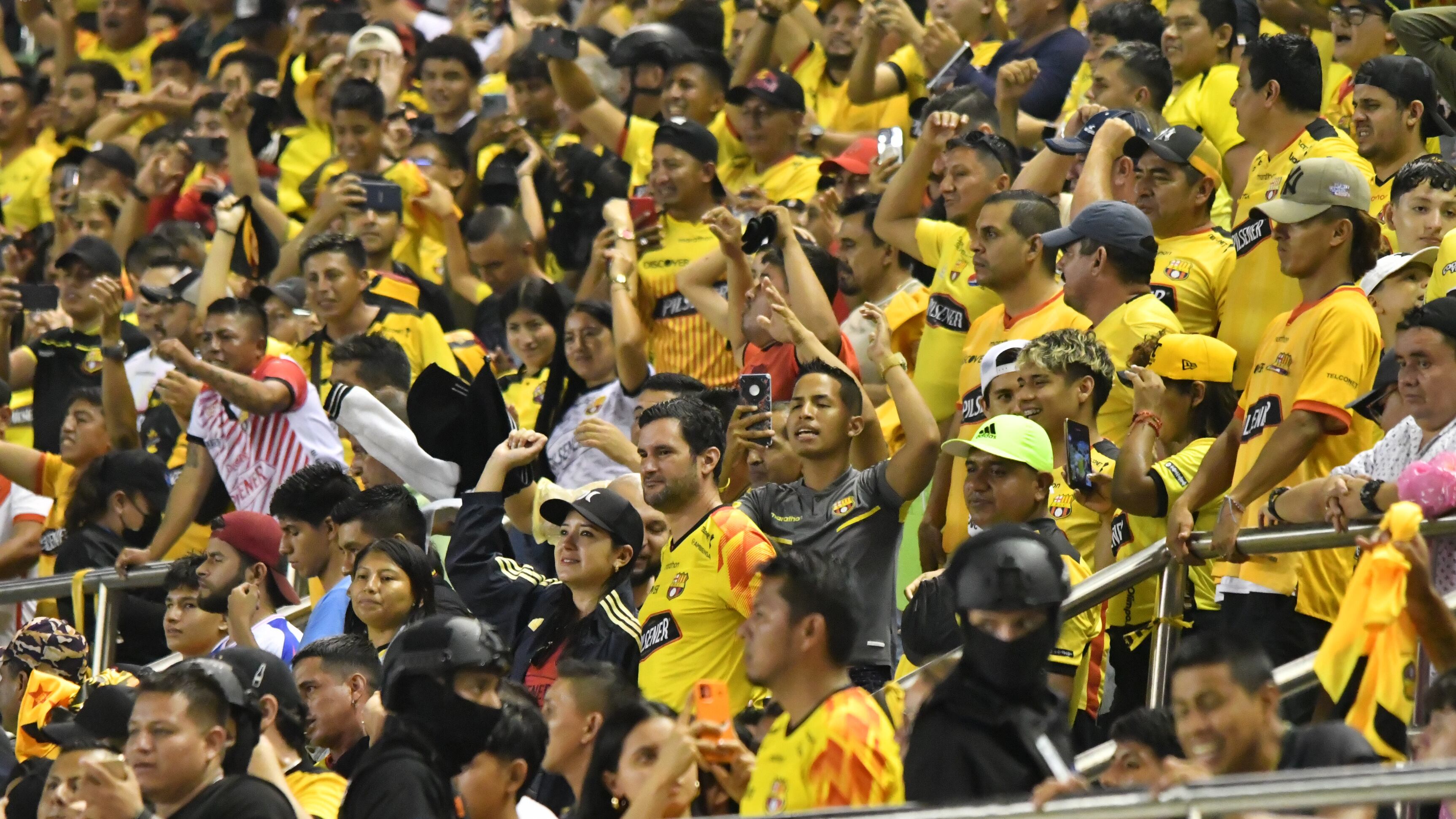 FBL-LIGAPRO-MANTA-BARCELONA