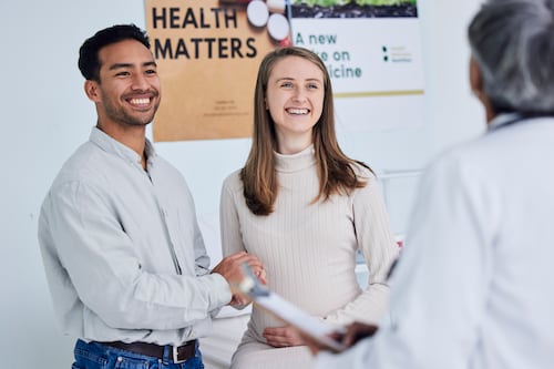 La Alcaldía de Quito abre vacantes para promotores de salud: estos son los requisitos y cómo postular