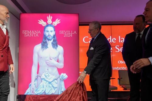 “Es una verdadera vergüenza y aberración”: Conservadores atacan el cartel de Cristo en Semana Santa de Sevilla