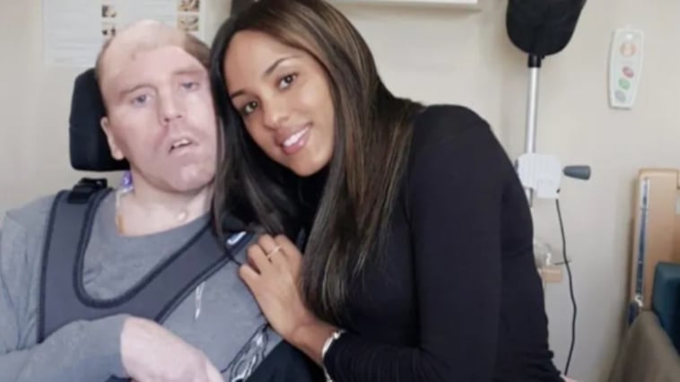 Hombre fallece siete años después de que un desconocido le diera un puño en la cara; lo dejó sin habla y con daño cerebral